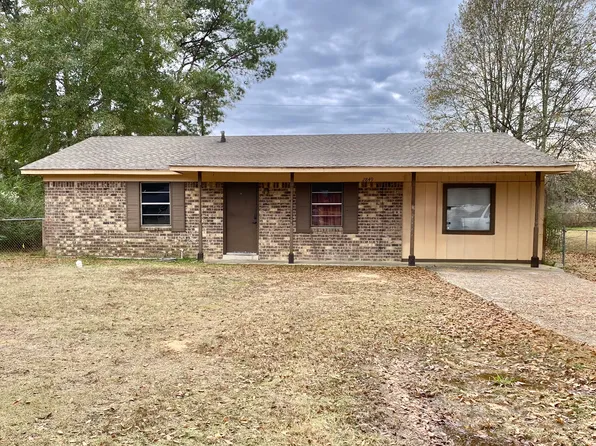 2849 Moore St, Tupelo, MS 38801