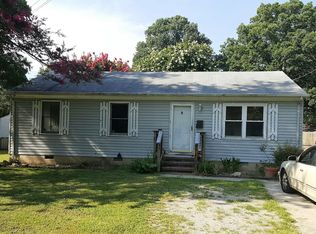 54 Haughton Ave, Newport News, VA 23606