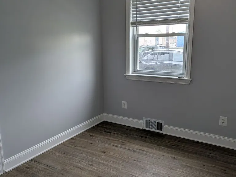 104 S Parke St — Photo 10