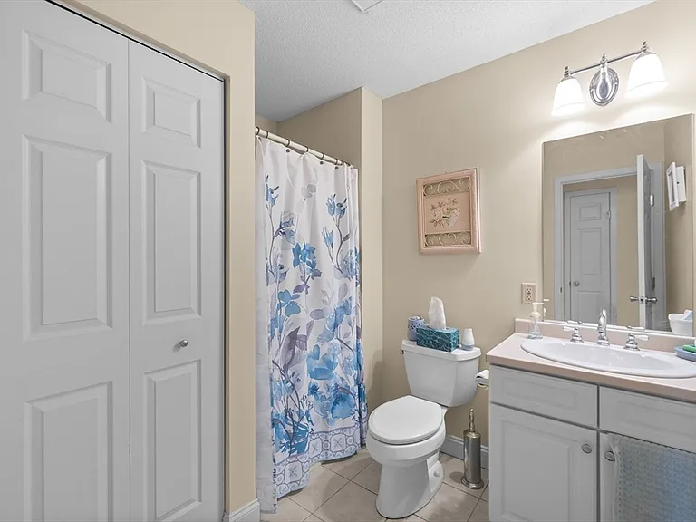 700 Brookside Dr #J — Photo 21