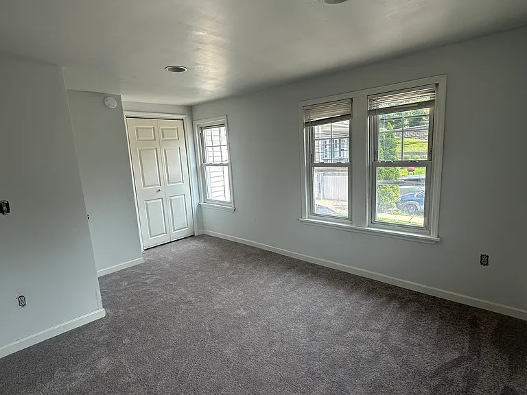 41 Clinton Pl — Photo 14