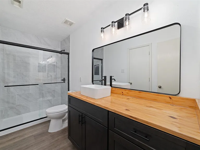 7042 Durango Creek Ln — Photo 21
