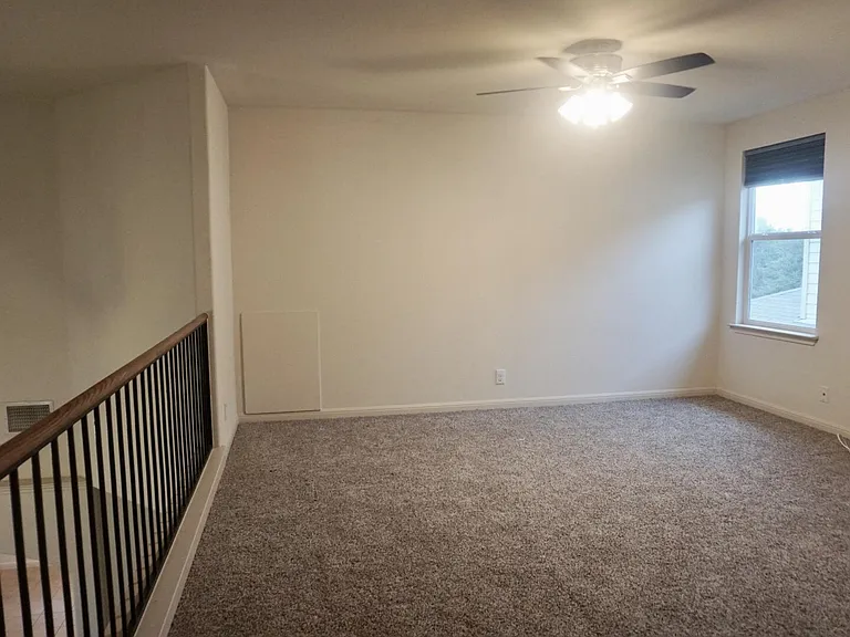 2305 Nestlewood Dr — Photo 13
