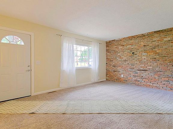 2nd image of 3963 Wilma Ct