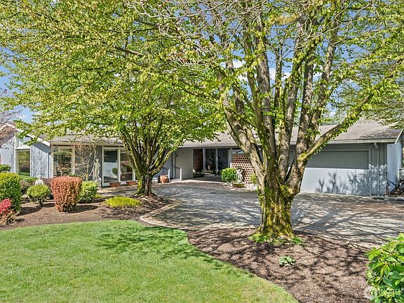 3rd image of 37627 165th Avenue SE