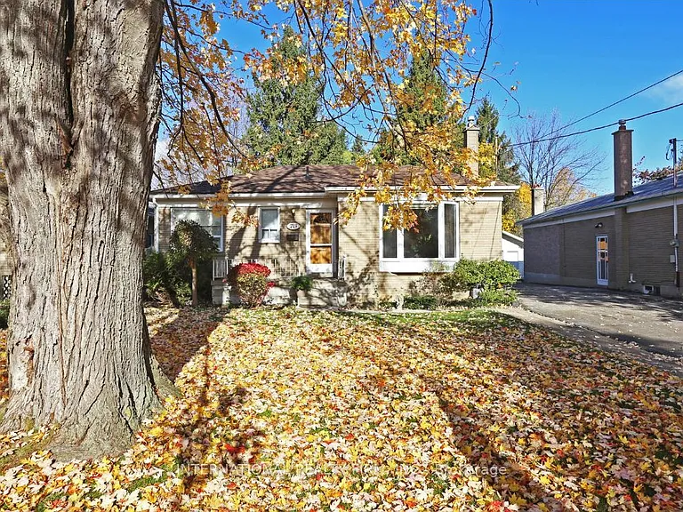 76 Rockport Cres #BASEMENT — Photo 1