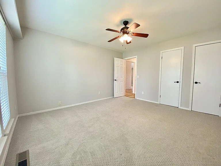 913 Rolling Hills Ter — Photo 24
