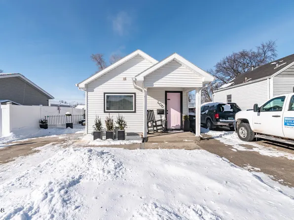 408 N 20th St, Bismarck, ND 58501