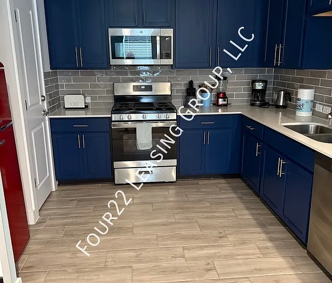 7904 Hillock Ter — Photo 1