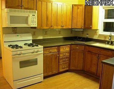 5th image of 1464 Edgemoor Ave