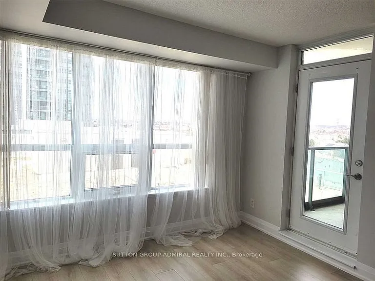 20 N Park Rd #809 — Photo 5