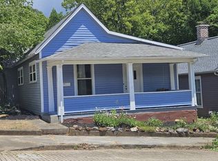 1122 Kenyon St, Knoxville, TN 37917