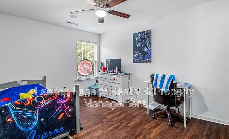 5047 Mount Hope Dr — Photo 21