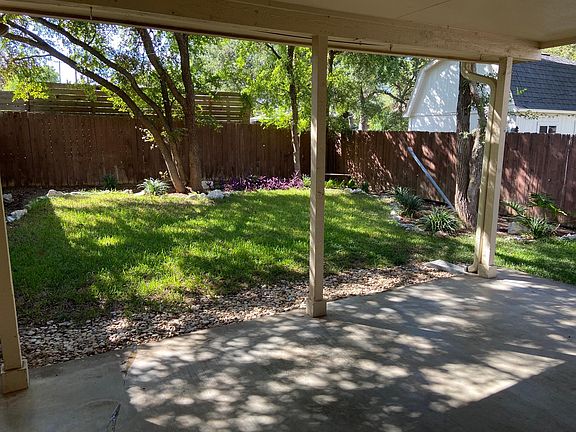 5th image of 8604 Willowick Dr #B