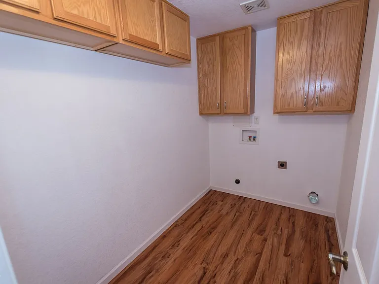 4873 Loma Loop — Photo 32