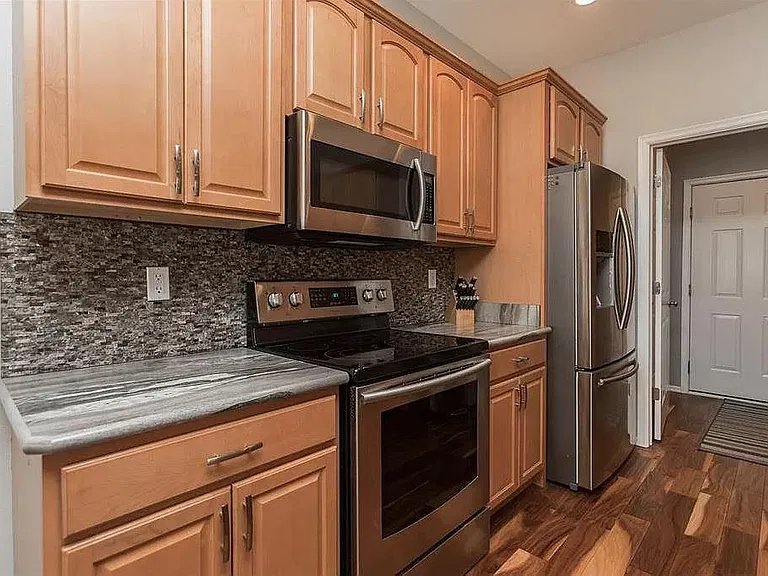 1020 Capri Dr NE — Photo 20