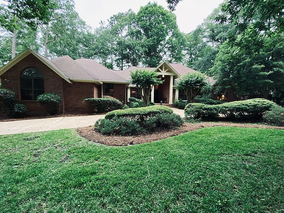 1st image of 2949 Golden Eagle Dr E