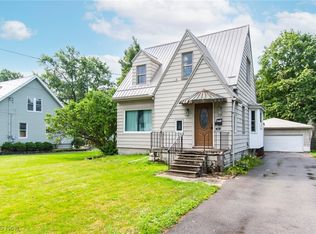 1415 Clark St, Niles, OH