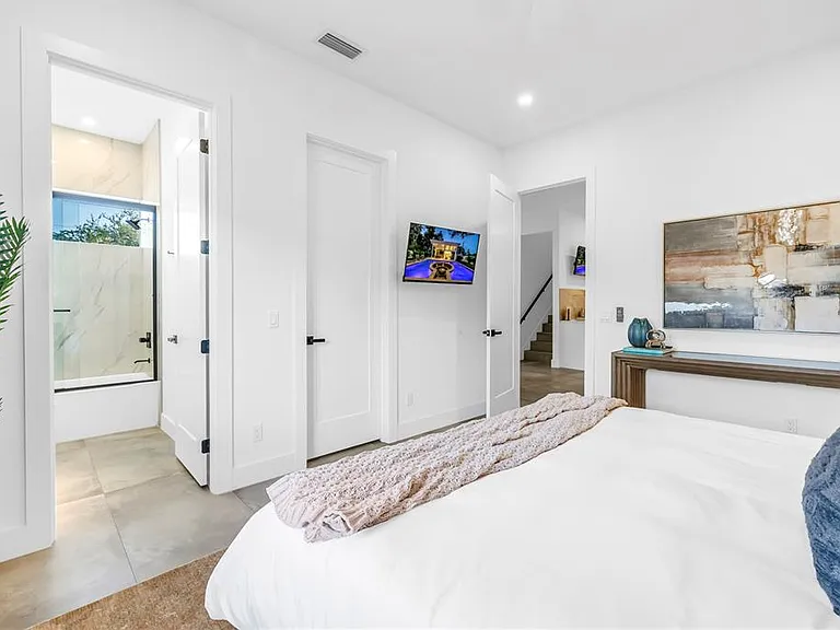 2065 Goldenrod St — Photo 35
