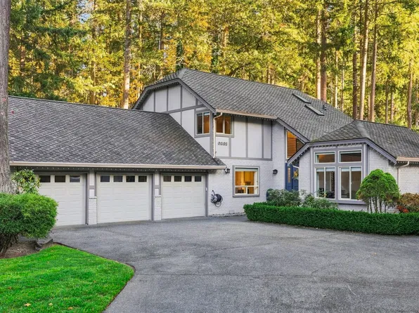 6221 88th Avenue W, University Place, WA 98467