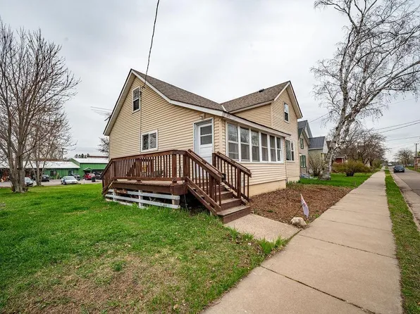 105 Elm St W, Amery, WI 54001