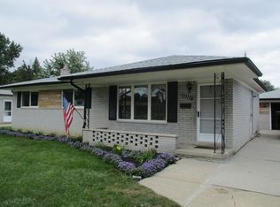 30327 Firwood Dr, Warren, MI 48088