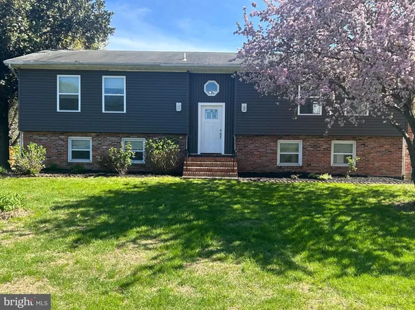 225 Nichols Manor Dr, Stevensville, MD 21666