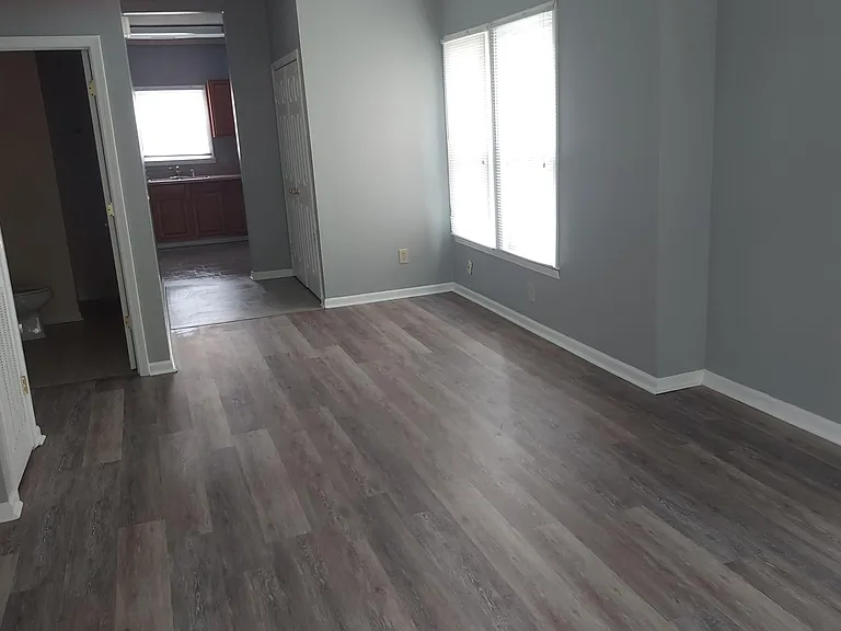 713 Kivett St — Photo 2