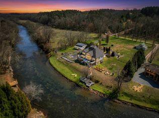 291 Kyle Arp Rd, Blue Ridge, GA 30513
