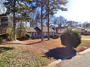 3224 Banbury Dr, Charlotte, NC 28216