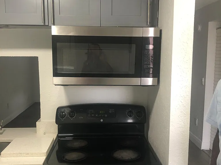 2800 NW 56th Ave #C402 — Photo 8