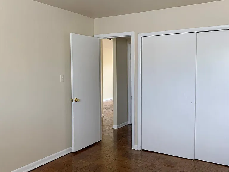 Riverwood Apartments, LLC — Photo 11
