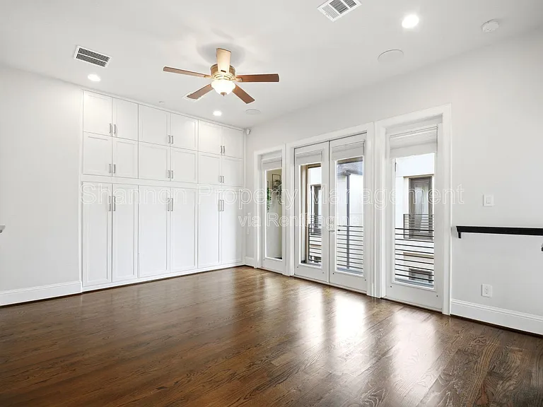 2119 Taft St — Photo 15