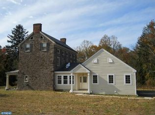 2 Amity Ln, Holland, PA 18966