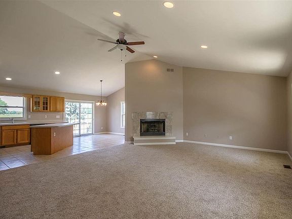 2nd image of 14120 Northmoor Dr