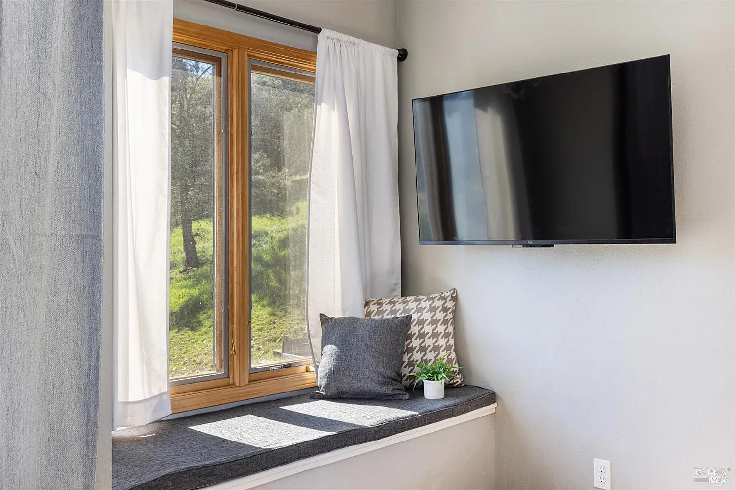 1263 Buhman Avenue - Photo 9