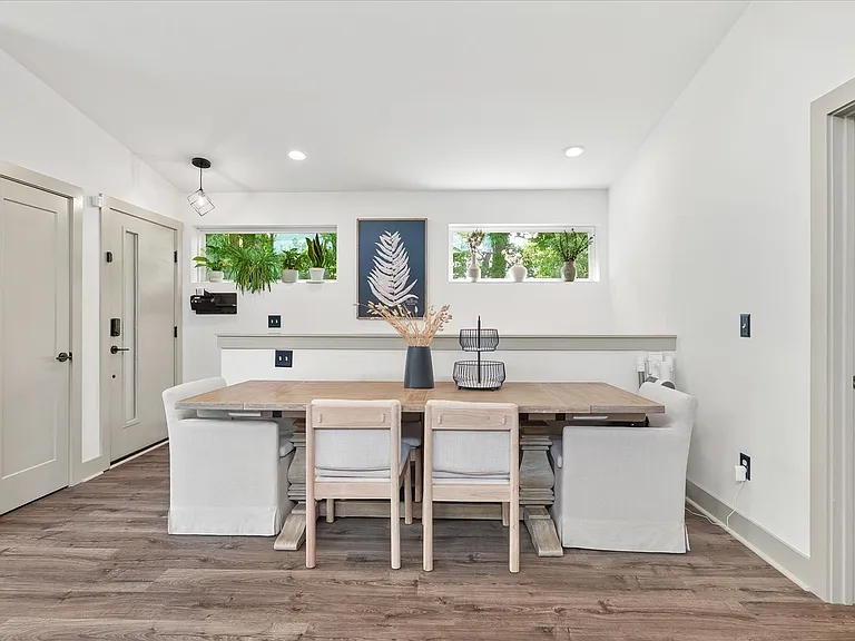 308 Sunliner Dr — Photo 14