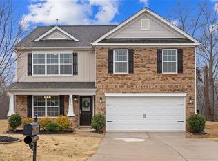 6697 Ridge Bluff Dr, Rural Hall, NC 27045