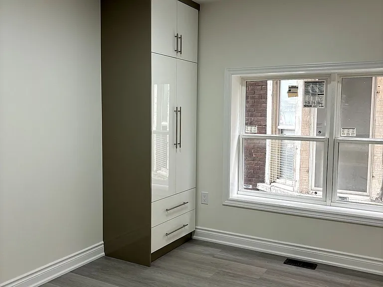 643 Bathurst St #102 — Photo 4