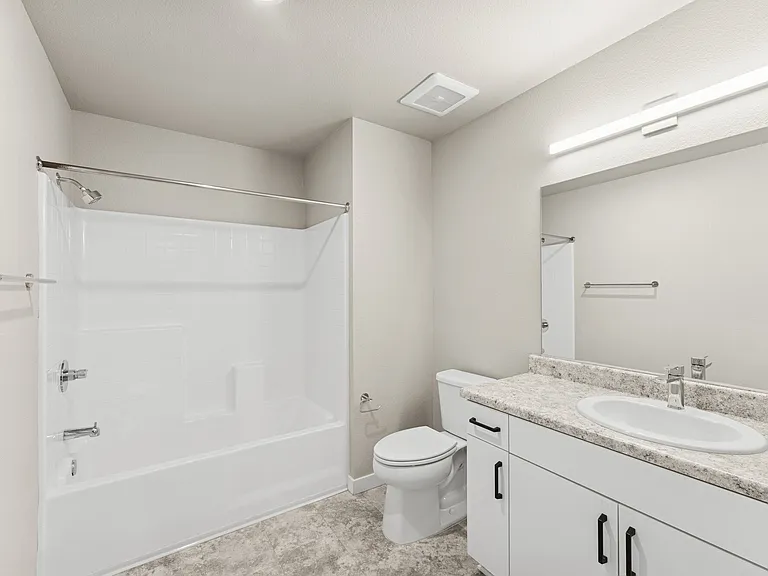 Centennial Gardens Apartments — Photo 38