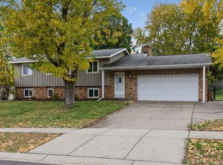 6200 132nd Way, Apple Valley, MN 55124