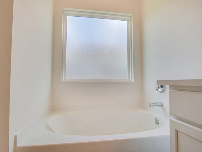 6625 Sun Tree Cir — Photo 19