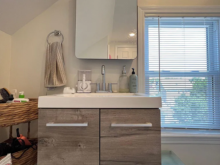31 Richardson St #3 — Photo 5