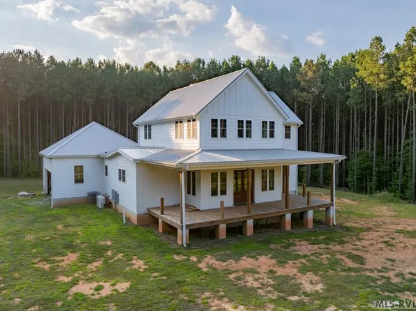 138 Pinewood Trl, Boydton, VA 23917