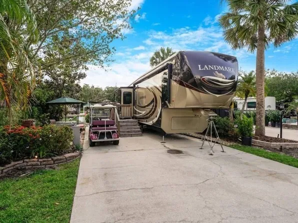 579 Waterway Dr #579, River Ranch, FL 33867