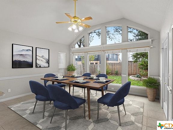 5th image of 837 Crown Cir