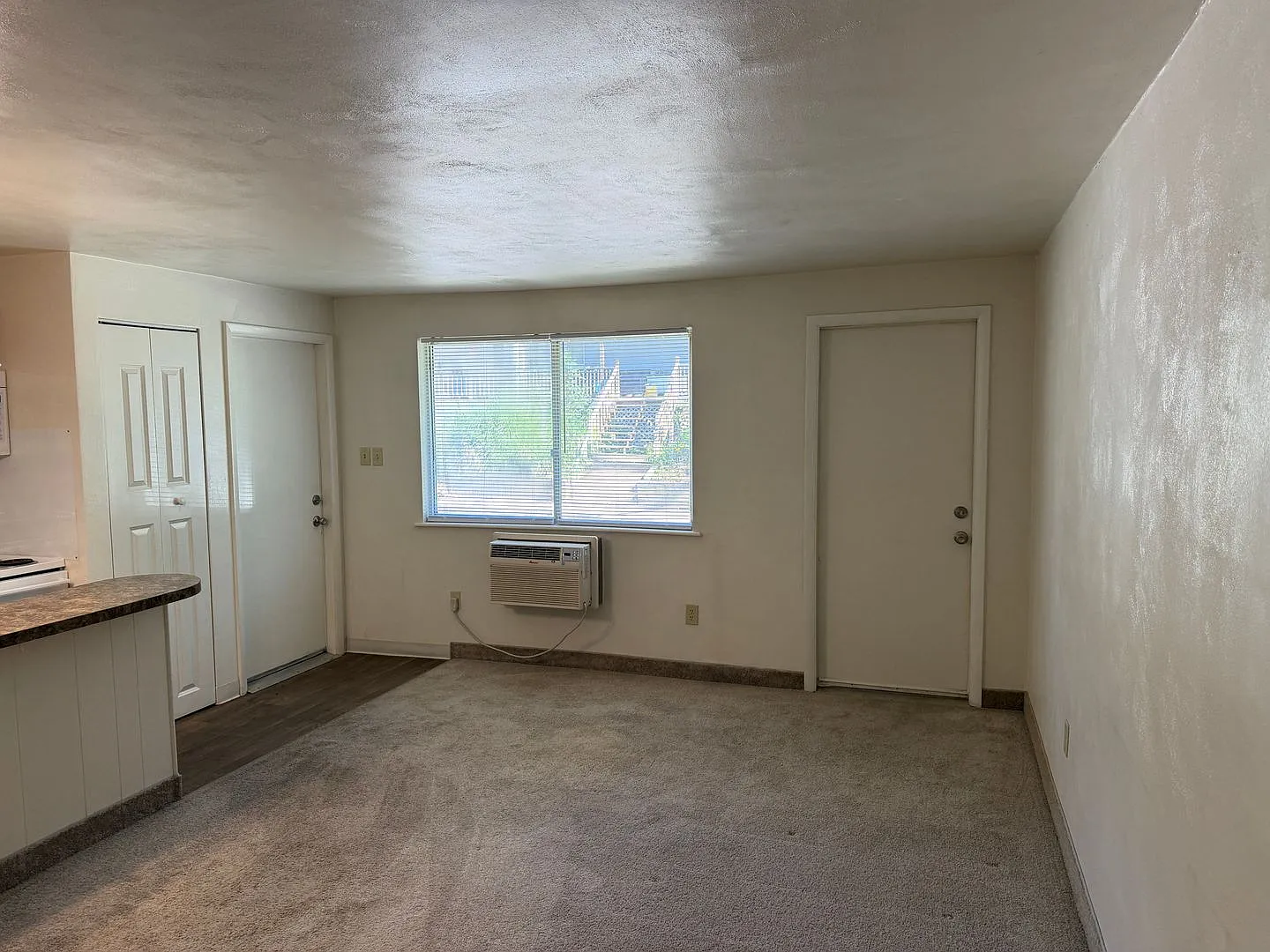 Streamside Apartments — Photo 3