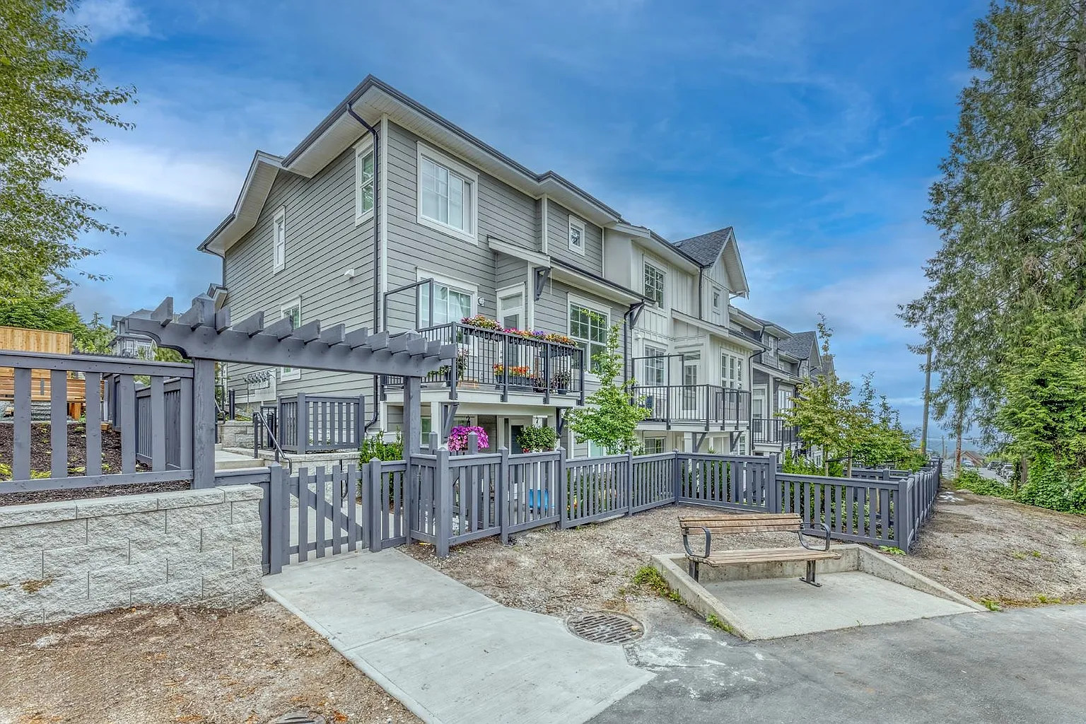 3421 Queenston Ave #104 photo 1