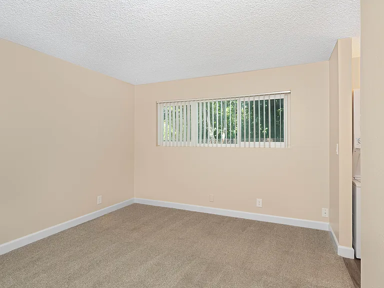 4875 Manzanita Ave #31 — Photo 7