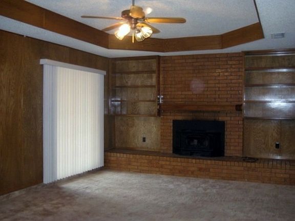 2nd image of 814 Mesquite